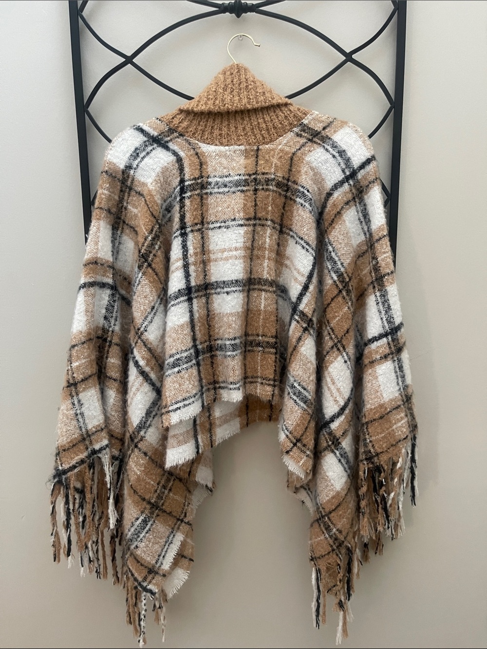 Cozy Fall Poncho - Picture 3 of 3
